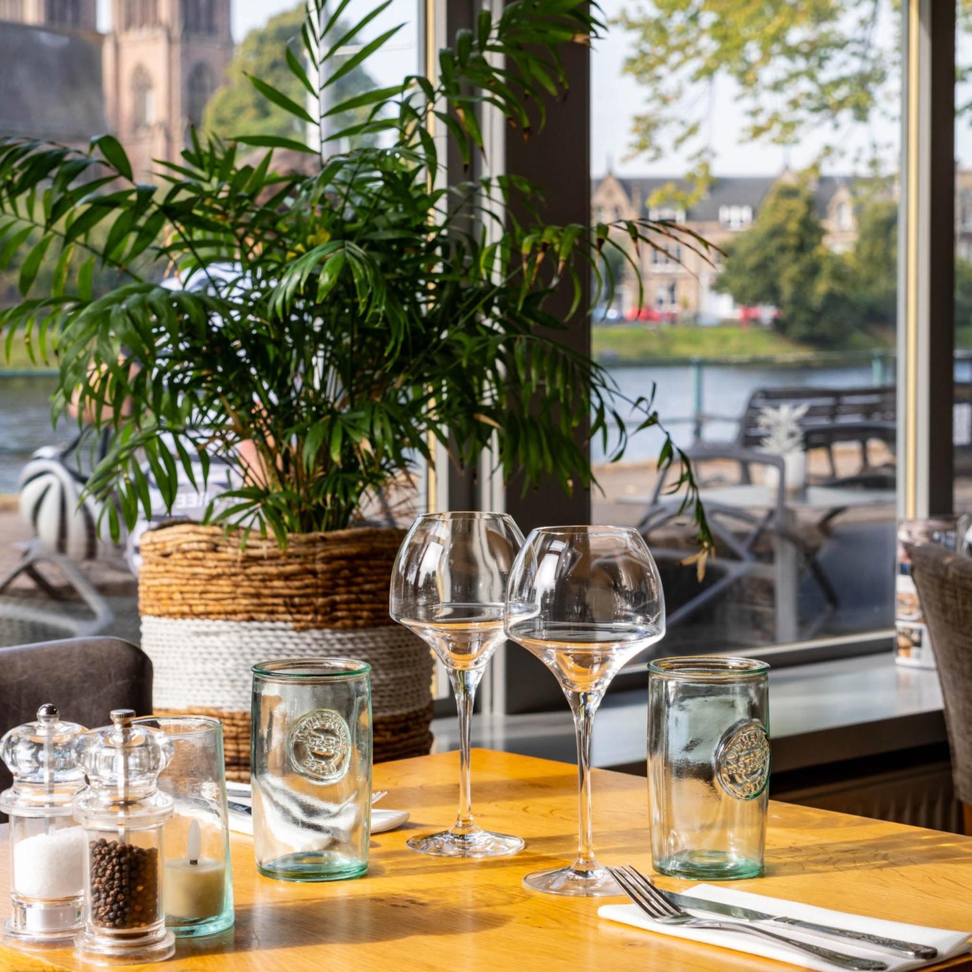 Glen Mhor Hotel At Uile-Bheist 'Brewstillery' Inverness Exterior foto